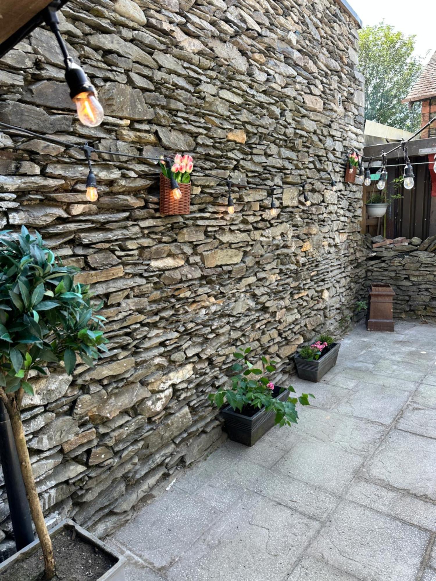 Woodland Cottage - Private Courtyard - Pet Friendly Retreat In The Heart Of Windermere Exterior foto